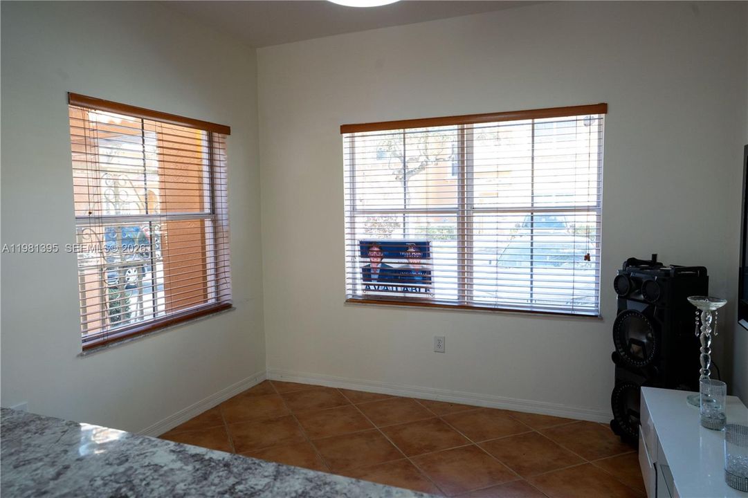 For Sale: $499,000 (3 beds, 2 baths, 1450 Square Feet)