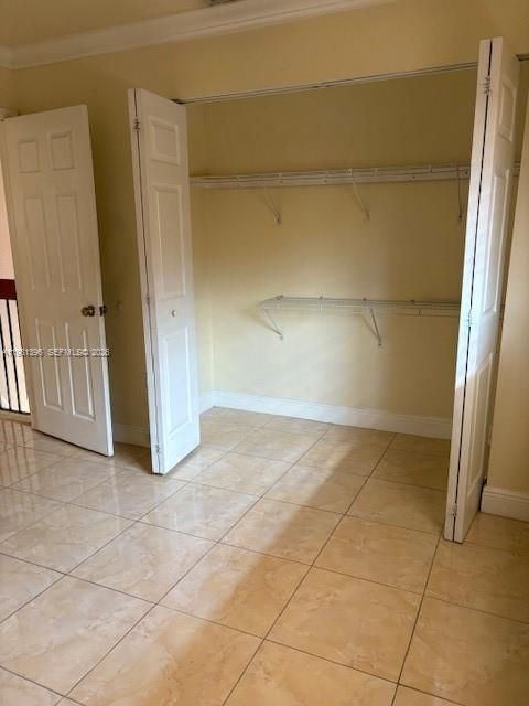 Recently Sold: $320,000 (2 beds, 2 baths, 954 Square Feet)