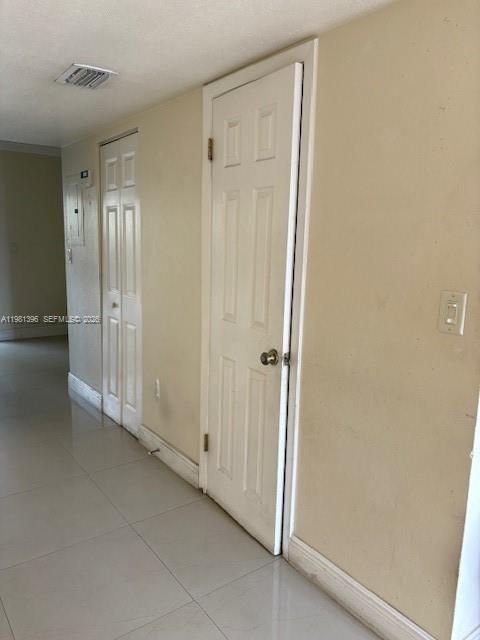 Recently Sold: $320,000 (2 beds, 2 baths, 954 Square Feet)