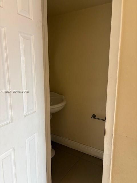 Recently Sold: $320,000 (2 beds, 2 baths, 954 Square Feet)