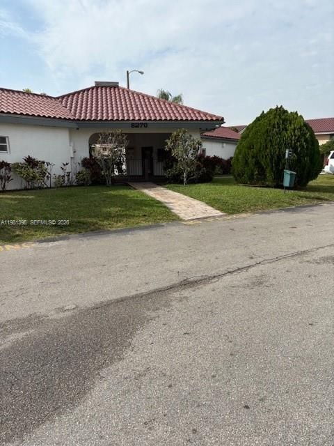 Recently Sold: $320,000 (2 beds, 2 baths, 954 Square Feet)