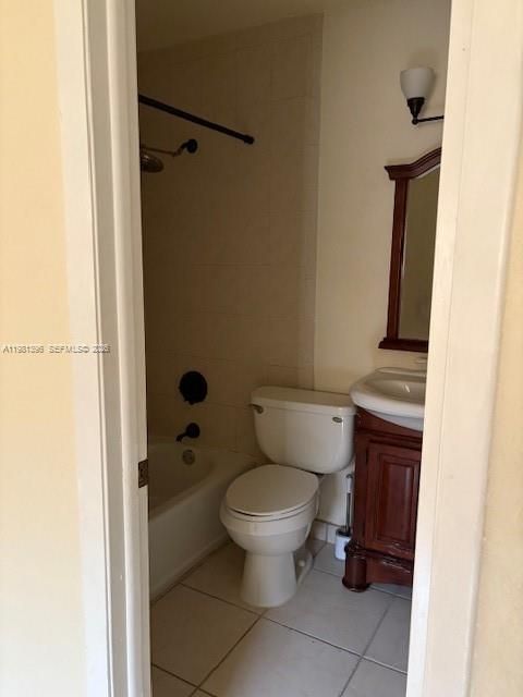 Recently Sold: $320,000 (2 beds, 2 baths, 954 Square Feet)