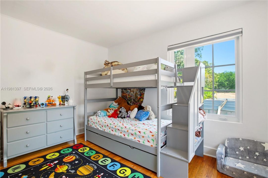 Activo con contrato: $3,249,999 (6 camas, 4 baños, 3202 Pies cuadrados)