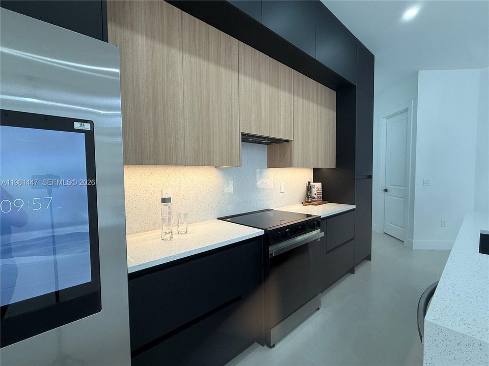 На продажу: $529,900 (3 спален, 2 ванн, 1663 Квадратных фут)