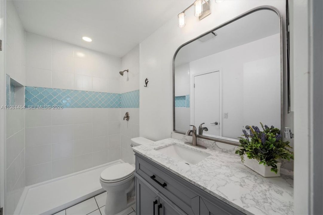En Venta: $1,150,000 (2 camas, 2 baños, 1363 Pies cuadrados)