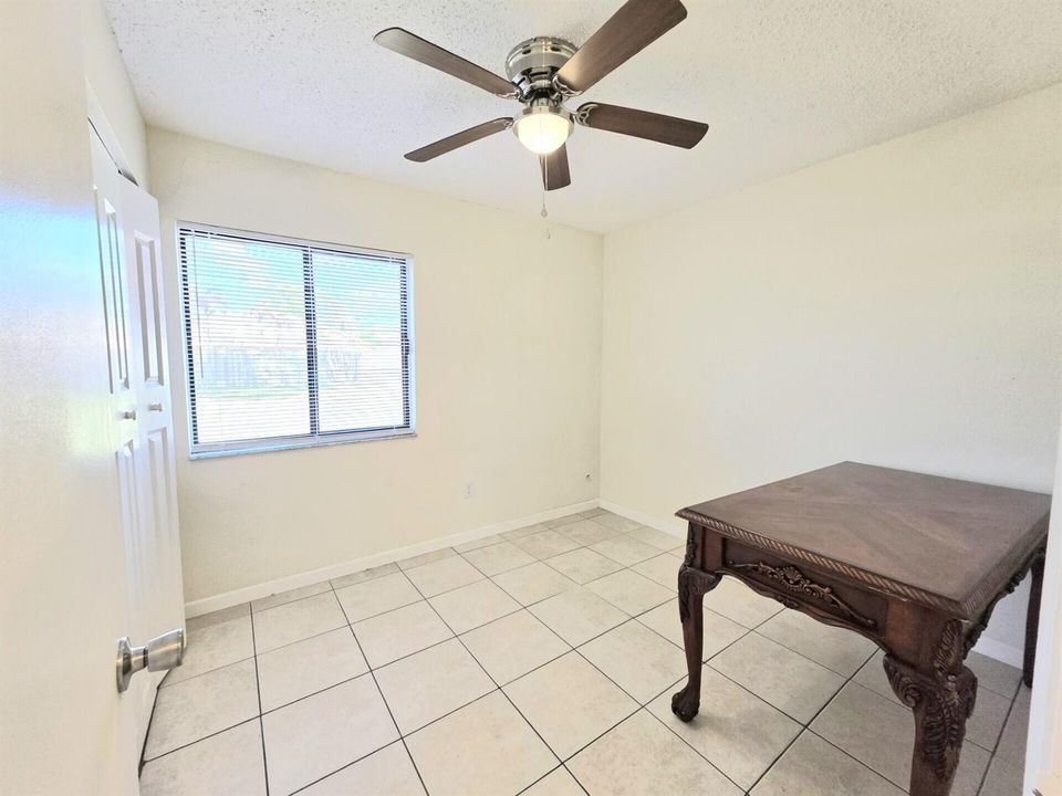 2nd Bedroom