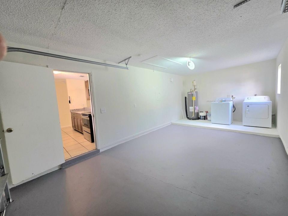 Garage with window and Pull down