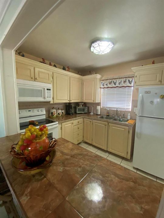 kitchen2