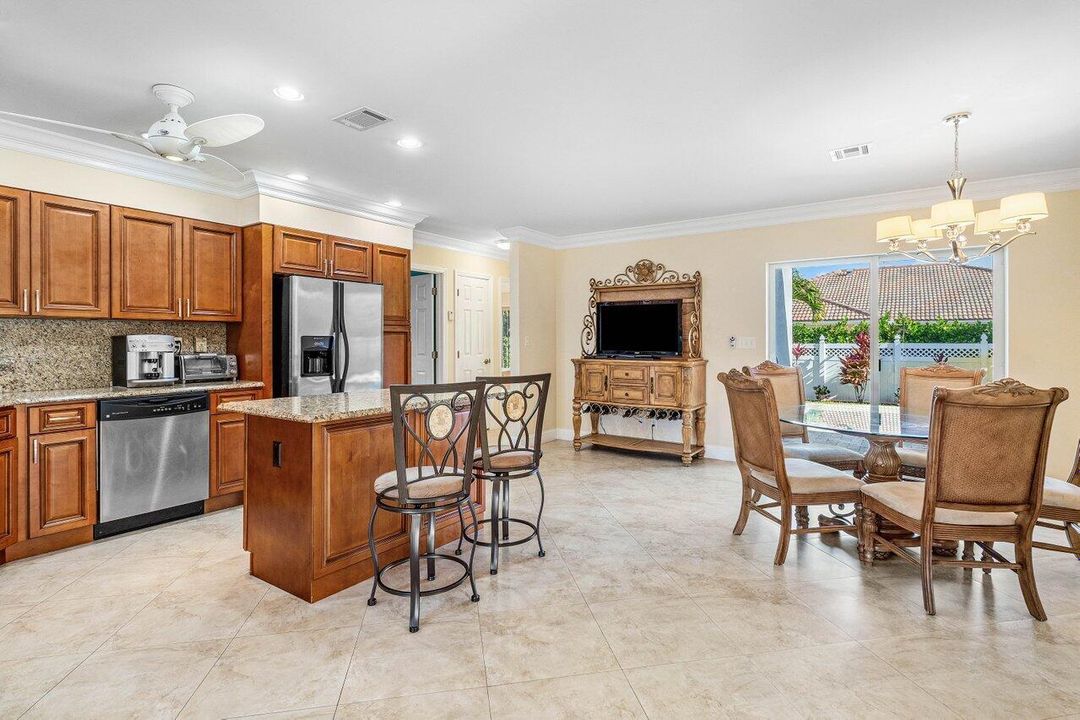 010-899GranadaDrive-BocaRaton-FL-33432-S