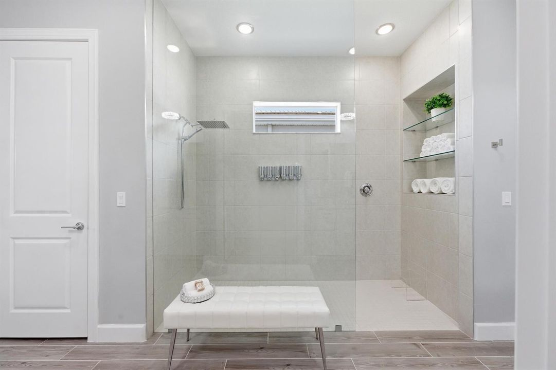 Spa-Inspired Primary Bathroom Retreat