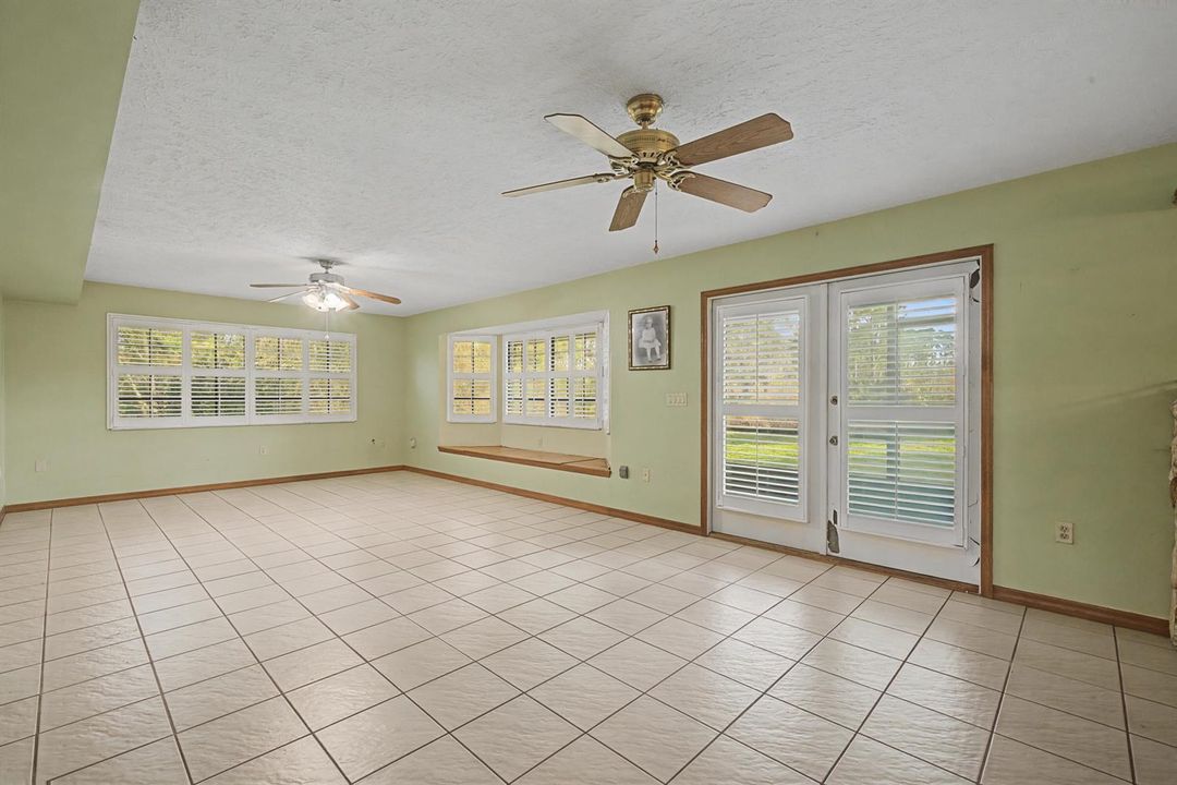interior - family room 1