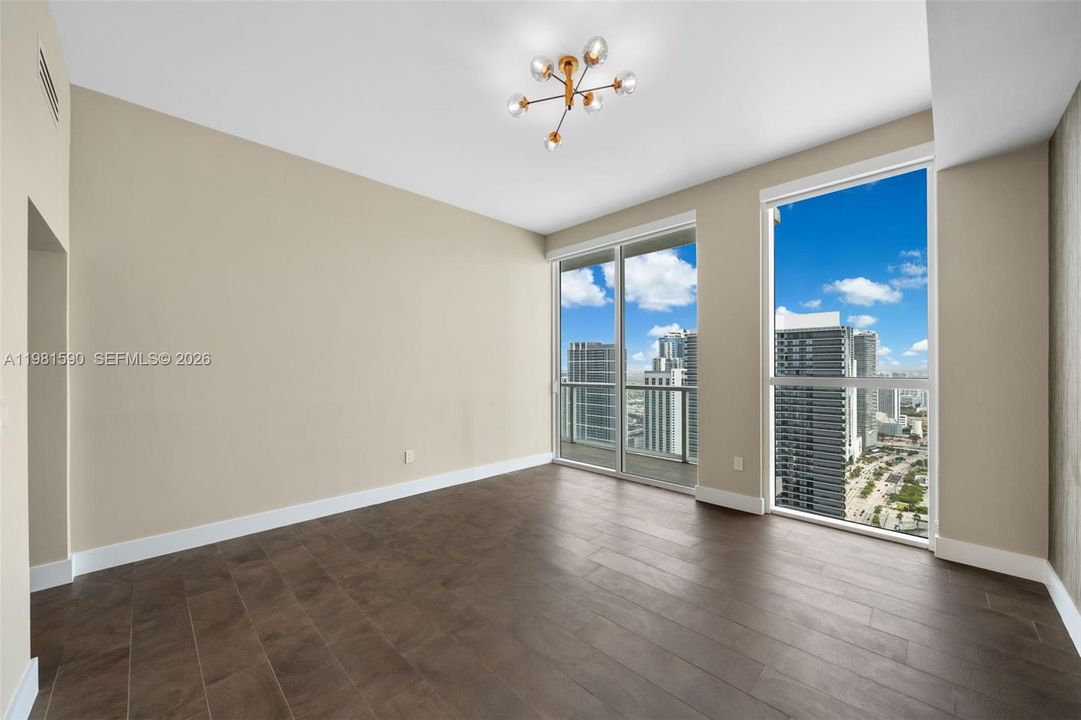 For Sale: $3,800,000 (5 beds, 5 baths, 3004 Square Feet)
