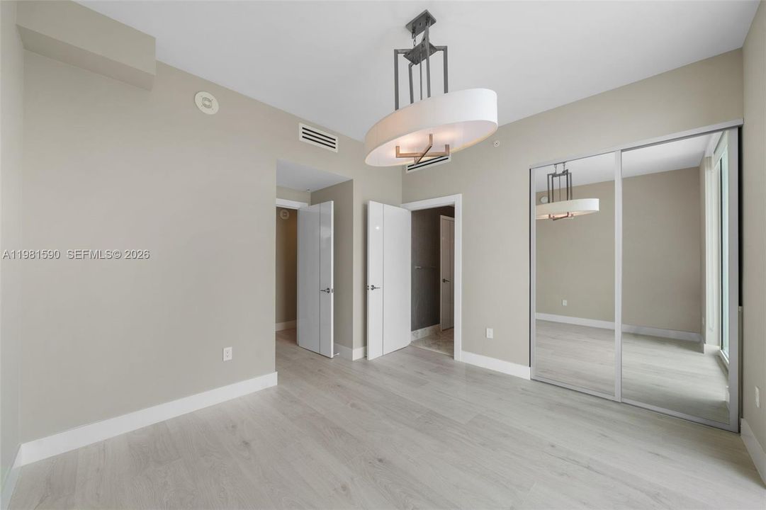 For Sale: $3,800,000 (5 beds, 5 baths, 3004 Square Feet)