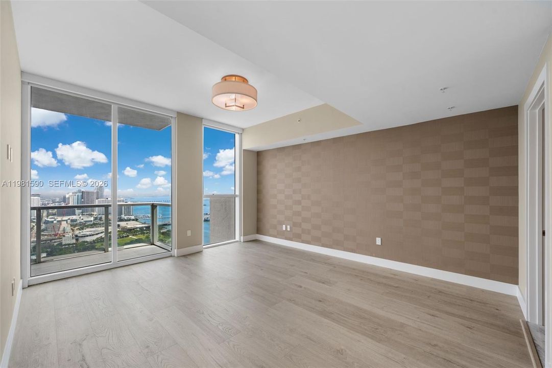 For Sale: $3,800,000 (5 beds, 5 baths, 3004 Square Feet)
