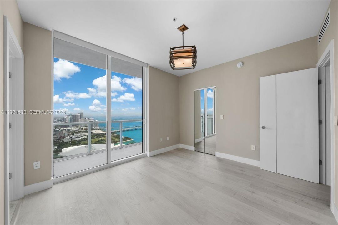For Sale: $3,800,000 (5 beds, 5 baths, 3004 Square Feet)