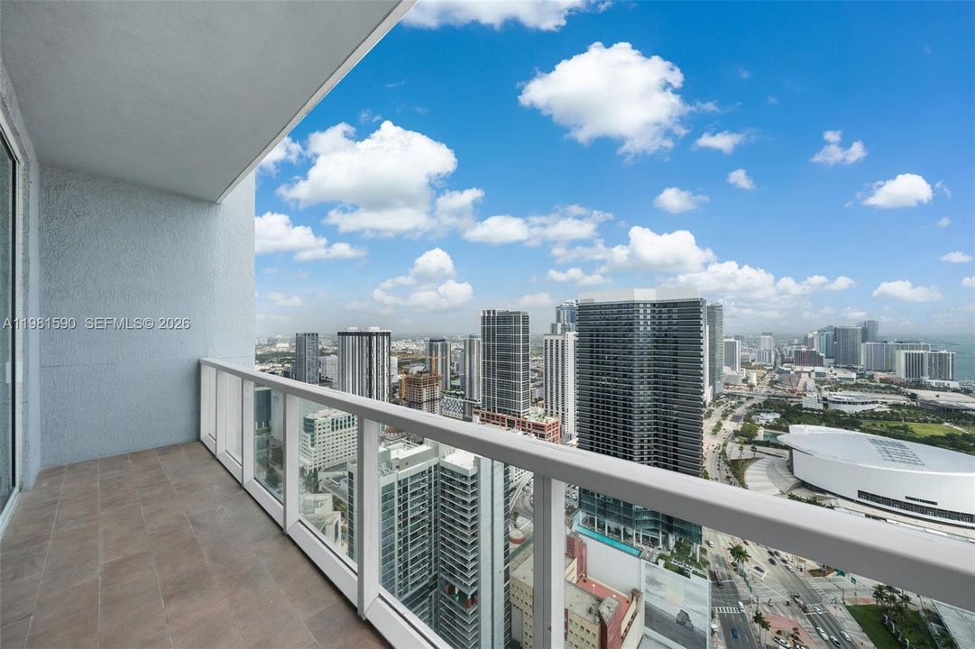 For Sale: $3,800,000 (5 beds, 5 baths, 3004 Square Feet)