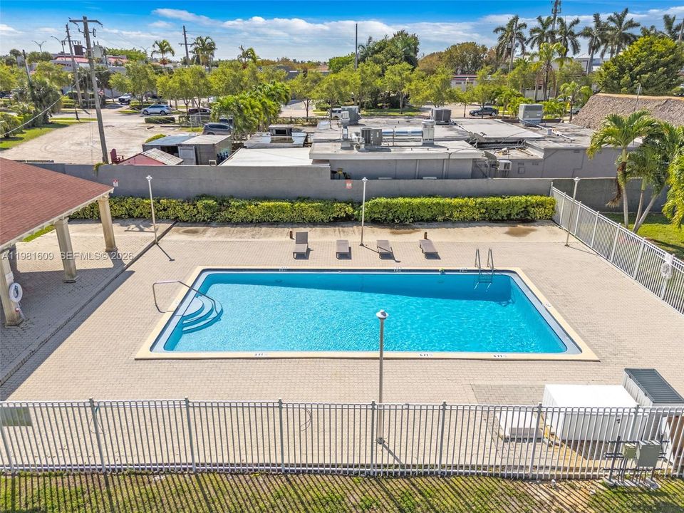 For Sale: $450,000 (4 beds, 3 baths, 1934 Square Feet)