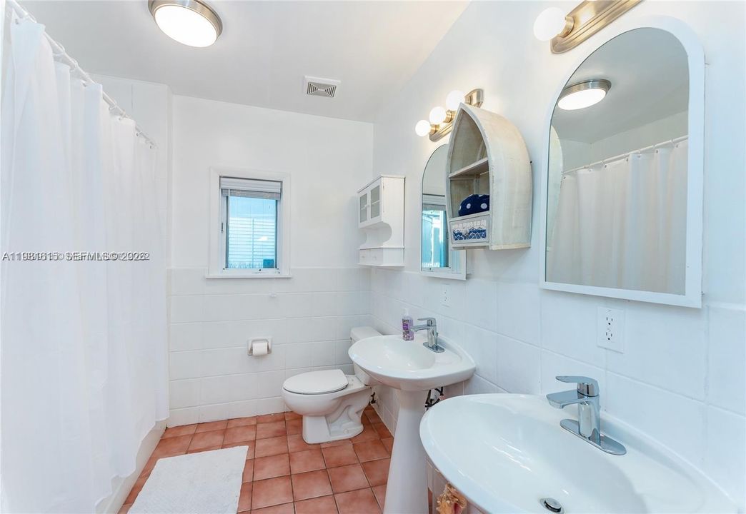 with tub and shower