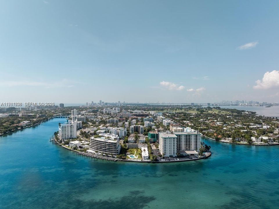 На продажу: $380,000 (1 спален, 1 ванн, 950 Квадратных фут)