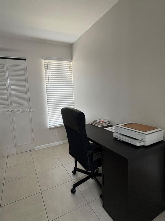 Activo con contrato: $1,875 (2 camas, 2 baños, 768 Pies cuadrados)