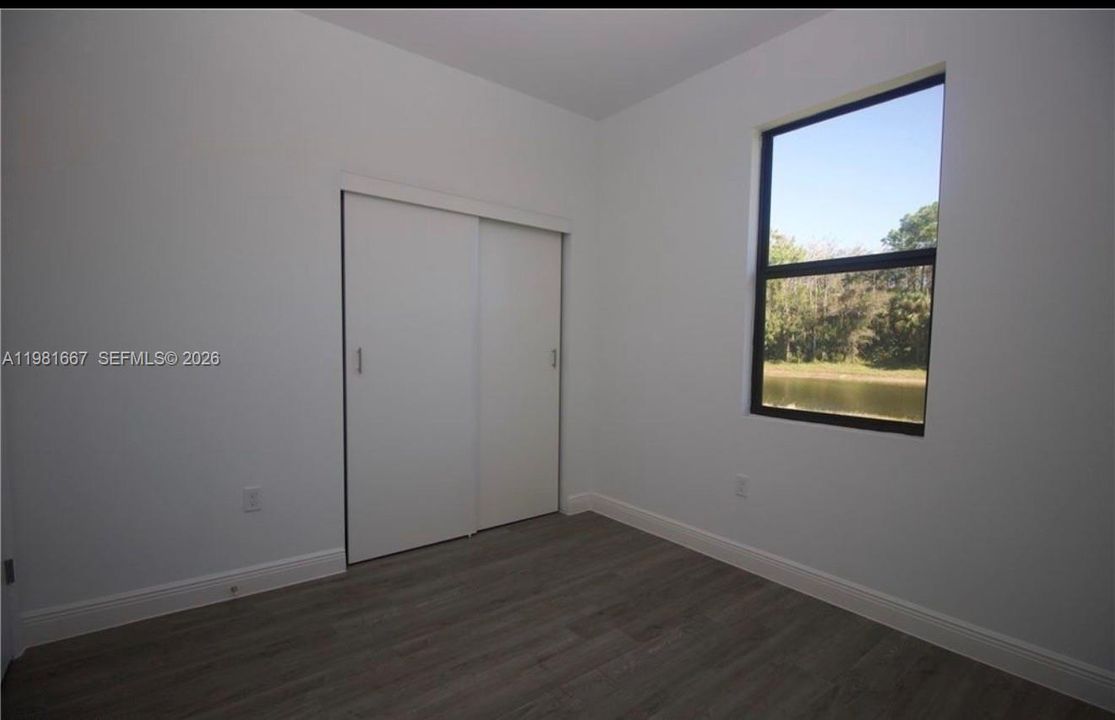 For Rent: $2,000 (3 beds, 2 baths, 1292 Square Feet)