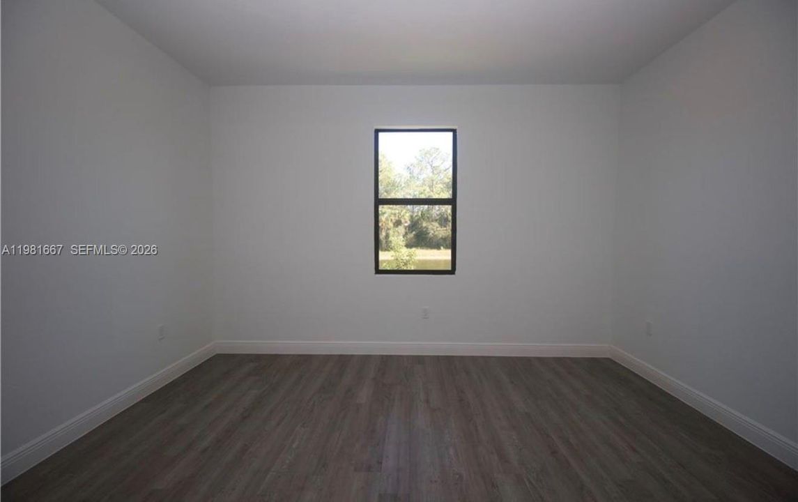 For Rent: $2,000 (3 beds, 2 baths, 1292 Square Feet)