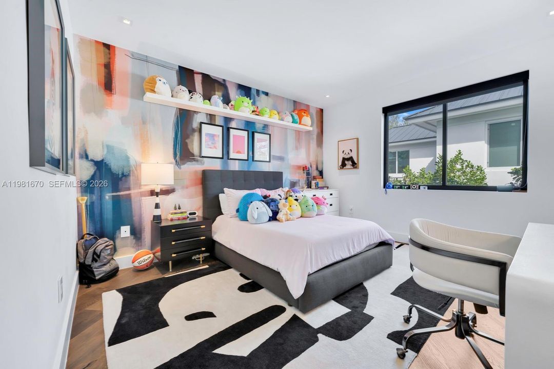 Activo con contrato: $5,395,000 (6 camas, 6 baños, 5068 Pies cuadrados)