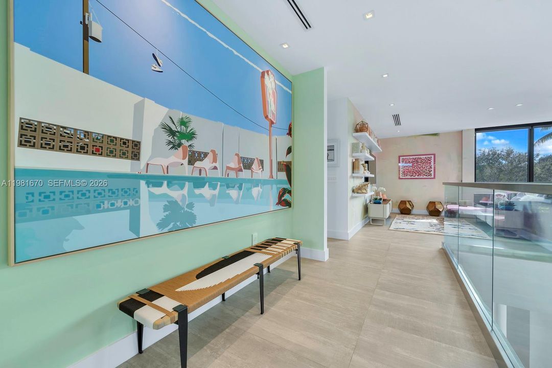 Activo con contrato: $5,395,000 (6 camas, 6 baños, 5068 Pies cuadrados)