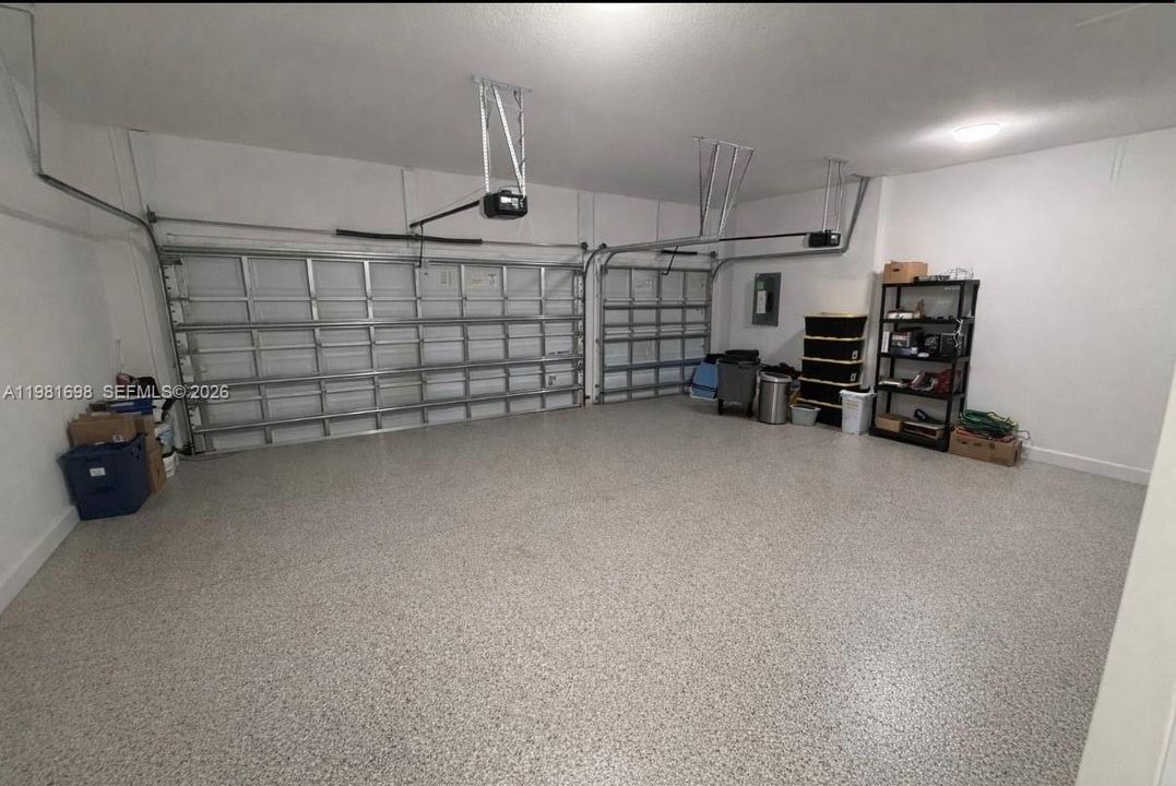 En Renta: $5,000 (3 camas, 3 baños, 2385 Pies cuadrados)