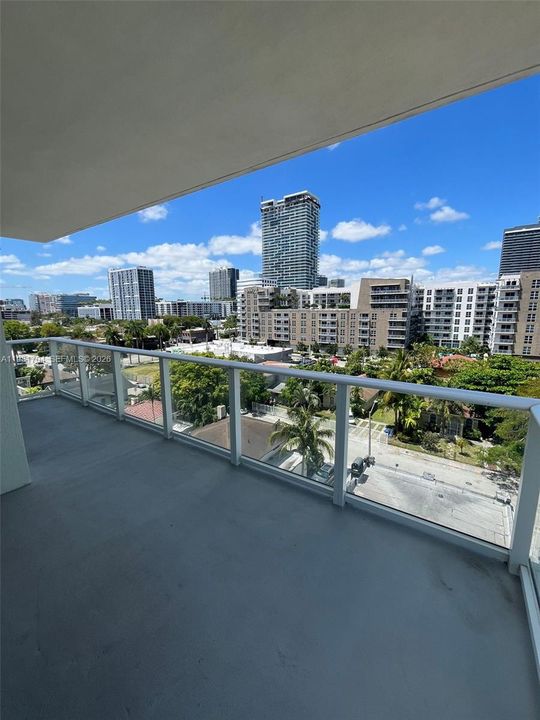En Venta: $455,000 (2 camas, 2 baños, 814 Pies cuadrados)