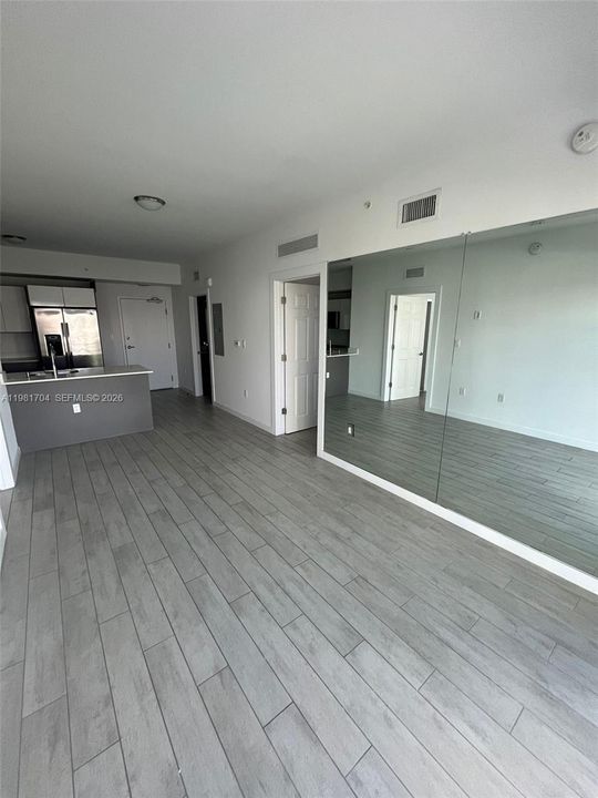 En Venta: $455,000 (2 camas, 2 baños, 814 Pies cuadrados)