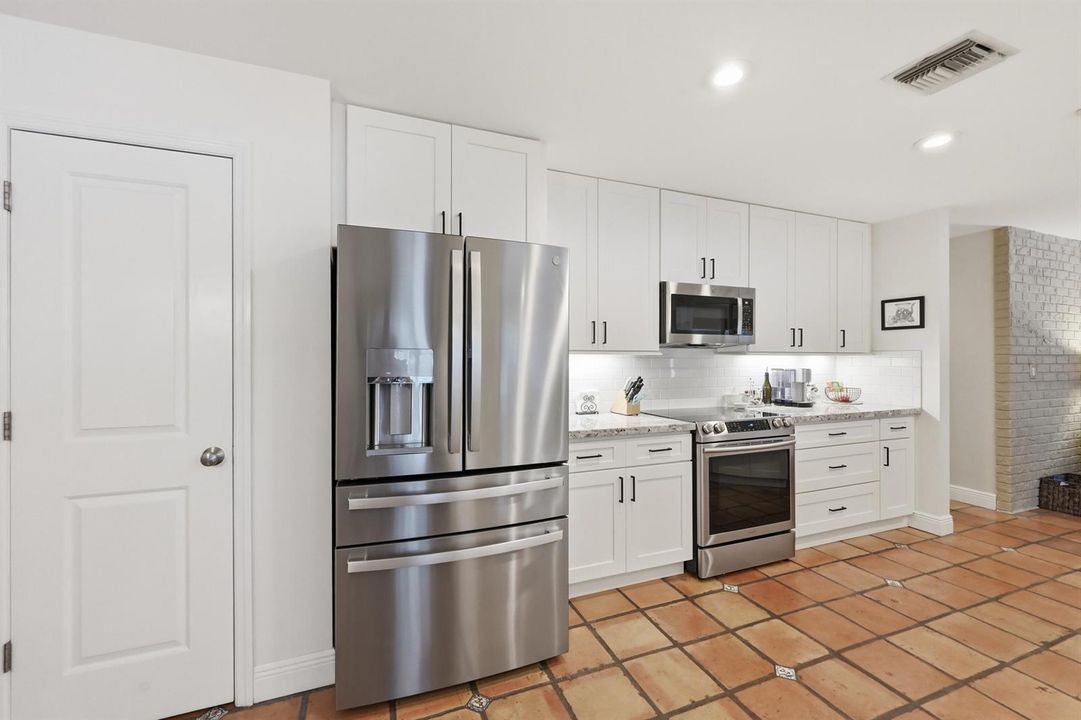 Kitchen, view 2