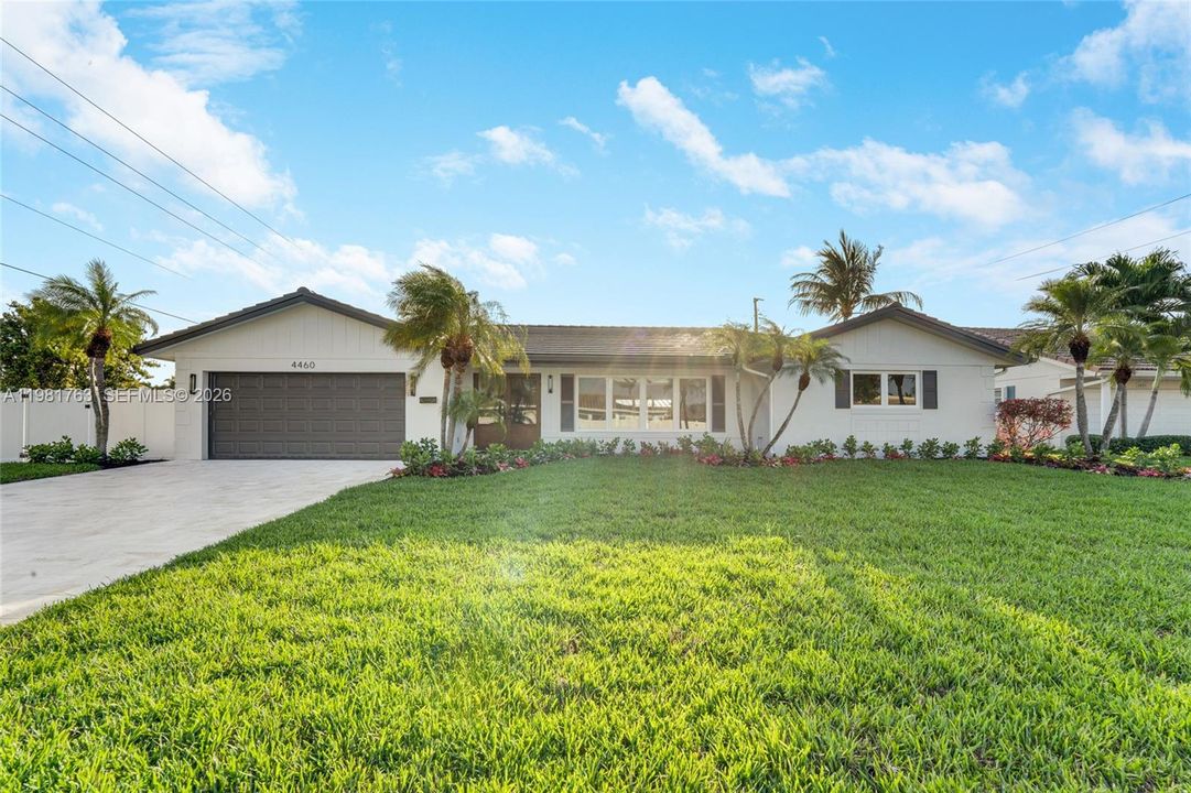 For Sale: $1,399,000 (3 beds, 2 baths, 2480 Square Feet)