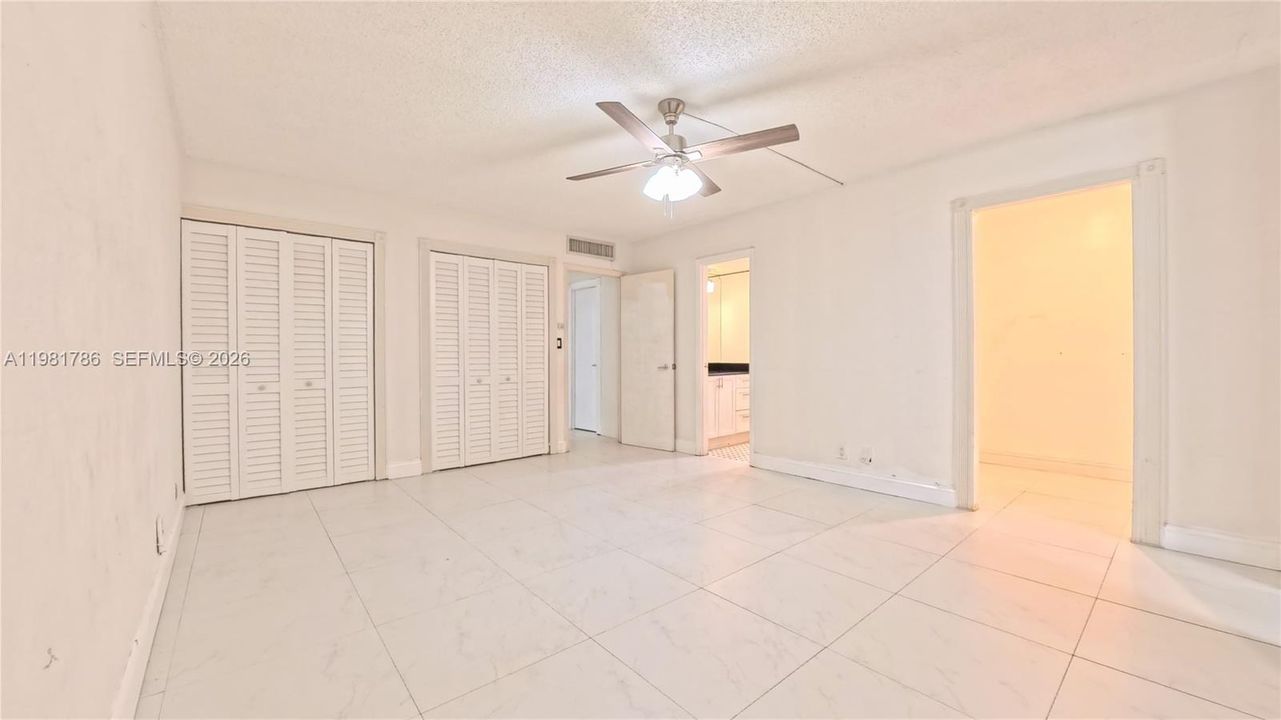 For Sale: $209,900 (3 beds, 2 baths, 1380 Square Feet)