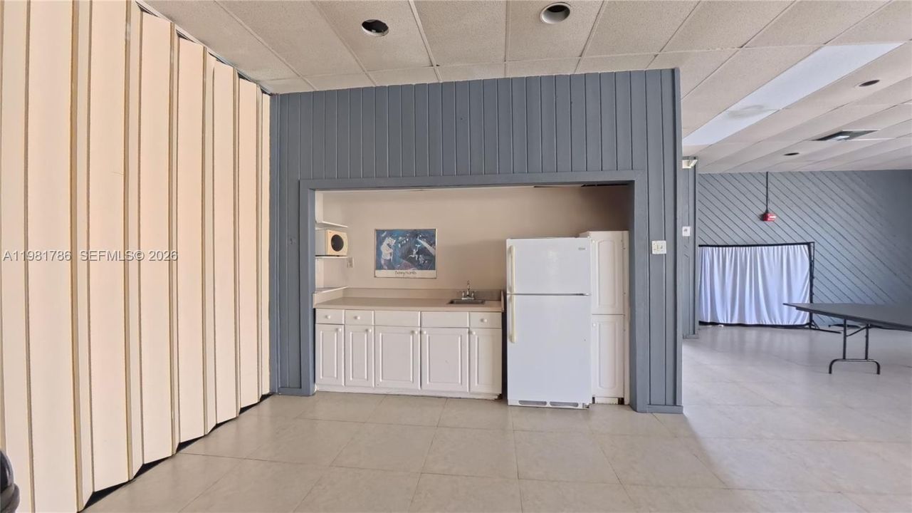 For Sale: $209,900 (3 beds, 2 baths, 1380 Square Feet)