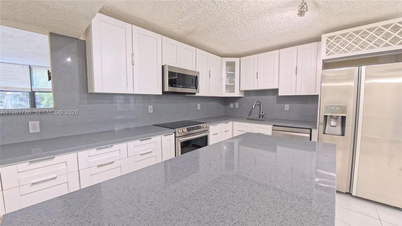 For Sale: $209,900 (3 beds, 2 baths, 1380 Square Feet)