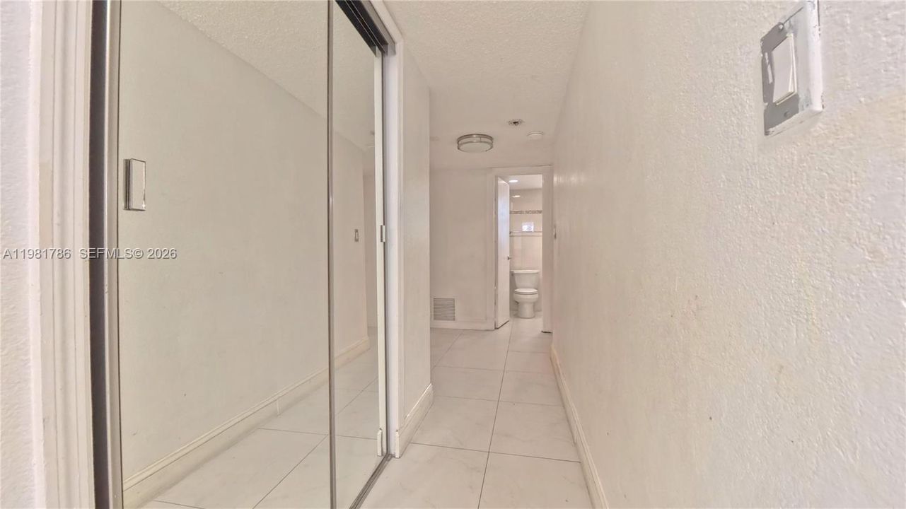 For Sale: $209,900 (3 beds, 2 baths, 1380 Square Feet)