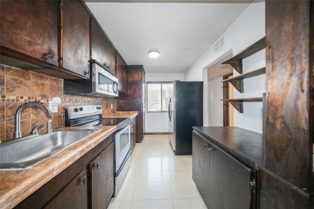 En Venta: $315,000 (2 camas, 1 baños, 1140 Pies cuadrados)