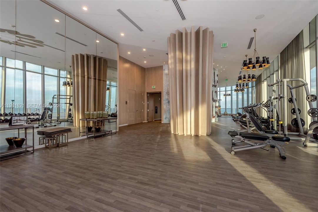 En Venta: $858,900 (2 camas, 2 baños, 1161 Pies cuadrados)