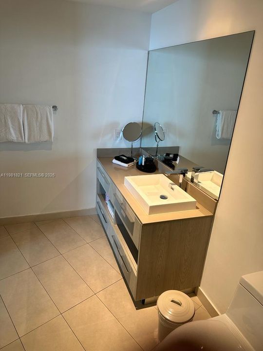 En Venta: $858,900 (2 camas, 2 baños, 1161 Pies cuadrados)