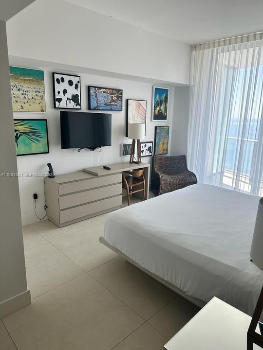 En Venta: $858,900 (2 camas, 2 baños, 1161 Pies cuadrados)