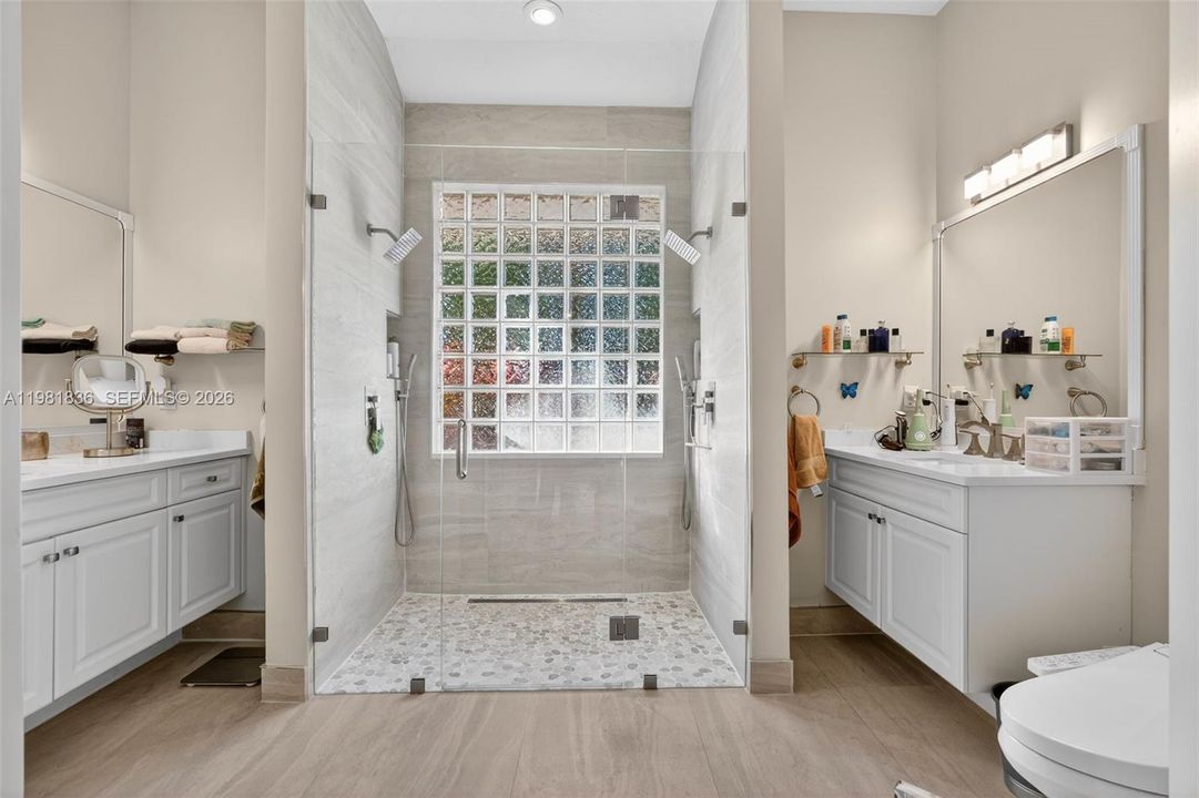 Active With Contract: $824,900 (4 beds, 3 baths, 2425 Square Feet)