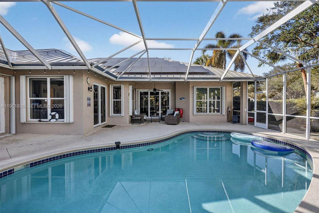 Active With Contract: $824,900 (4 beds, 3 baths, 2425 Square Feet)