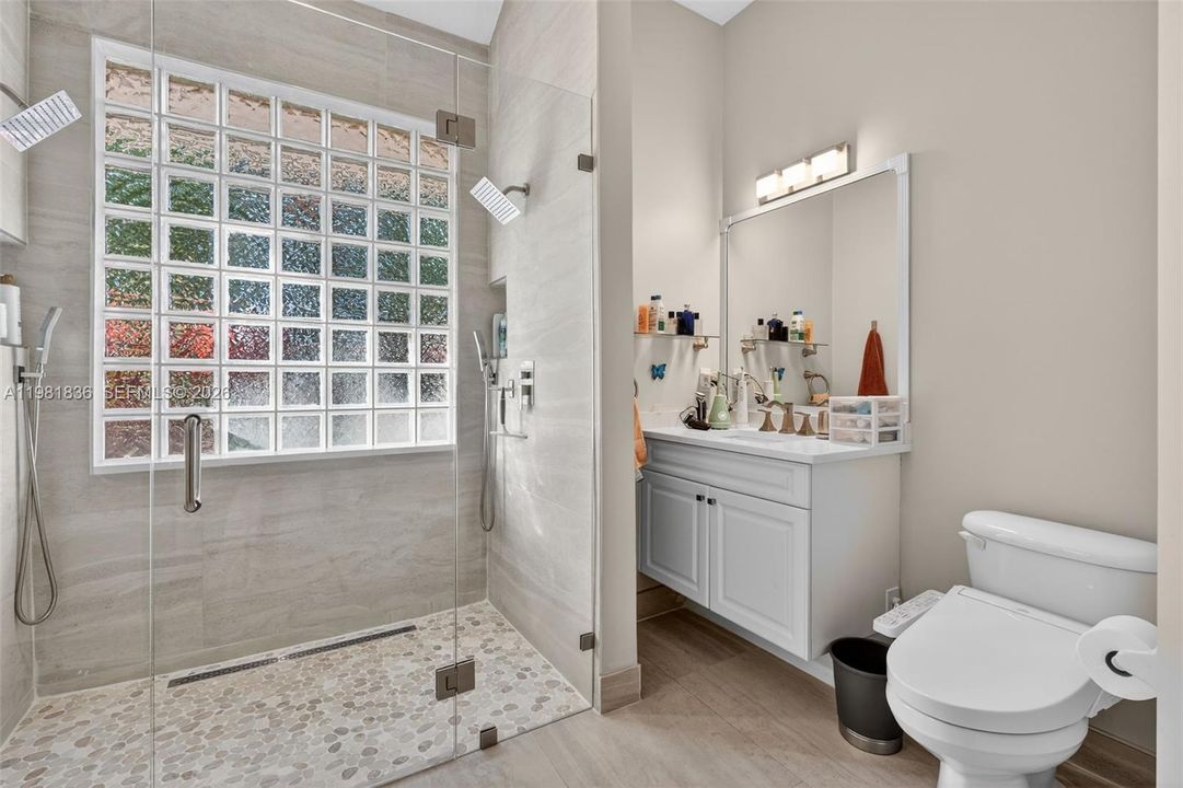 Active With Contract: $824,900 (4 beds, 3 baths, 2425 Square Feet)