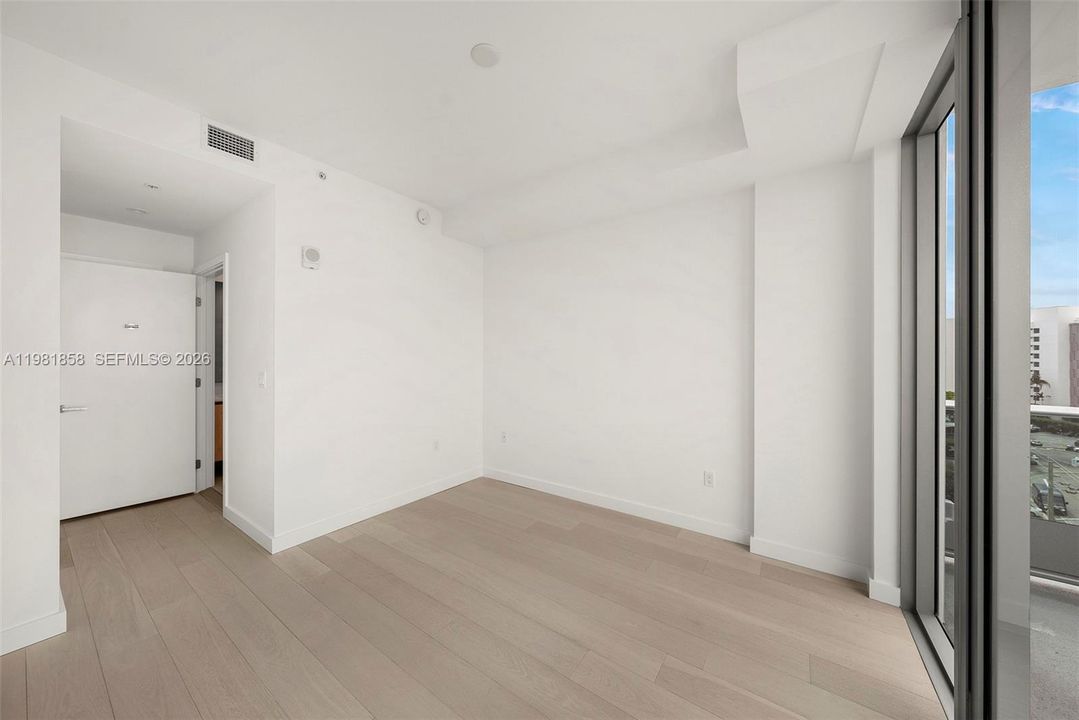 For Sale: $2,695,000 (2 beds, 2 baths, 1851 Square Feet)