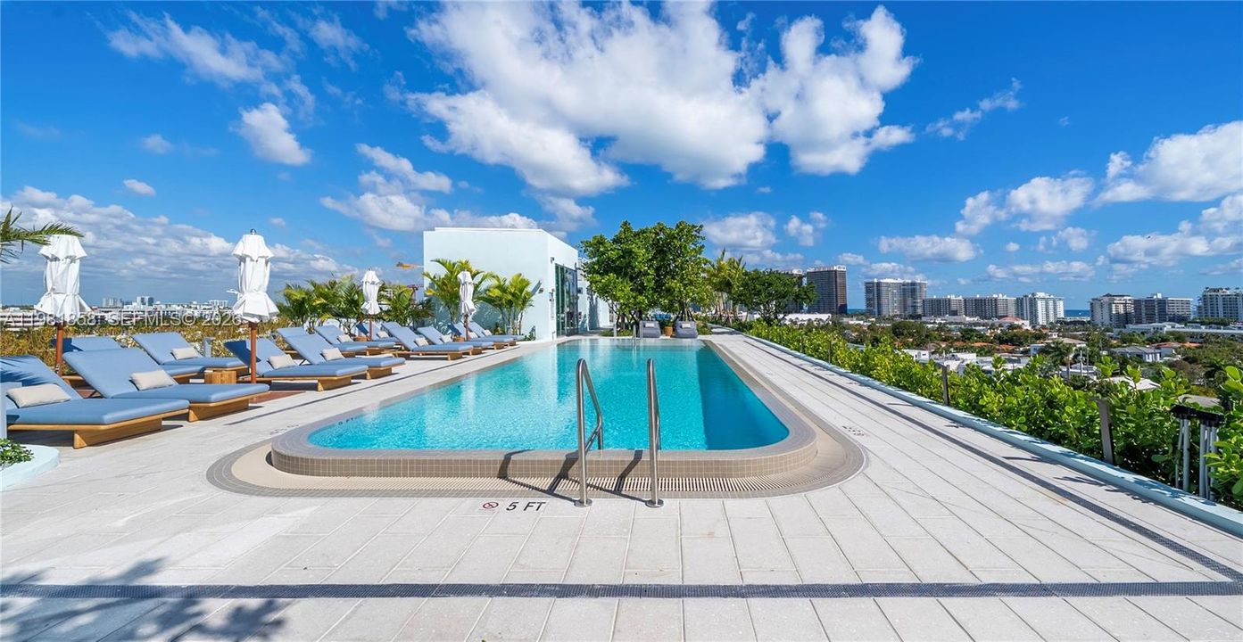 For Sale: $2,695,000 (2 beds, 2 baths, 1851 Square Feet)