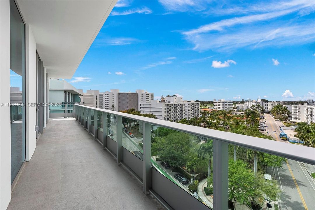 For Sale: $2,695,000 (2 beds, 2 baths, 1851 Square Feet)