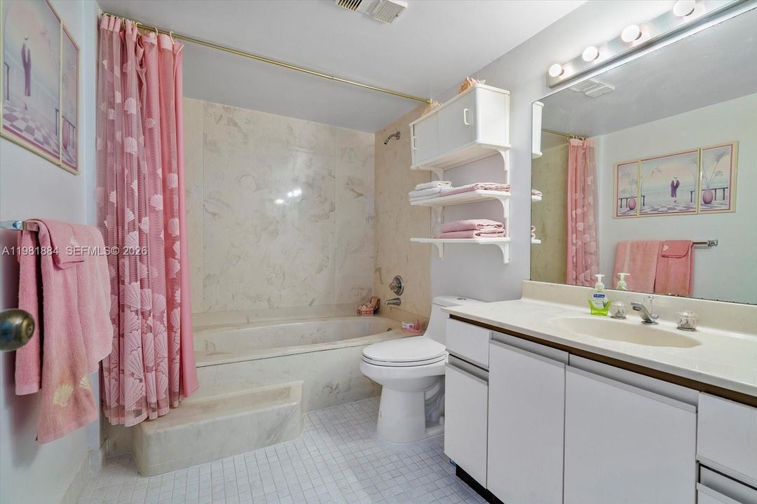 For Sale: $435,000 (2 beds, 2 baths, 1320 Square Feet)