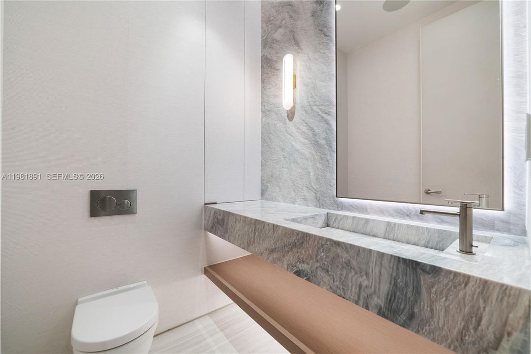 En Venta: $13,750,000 (6 camas, 5 baños, 6430 Pies cuadrados)