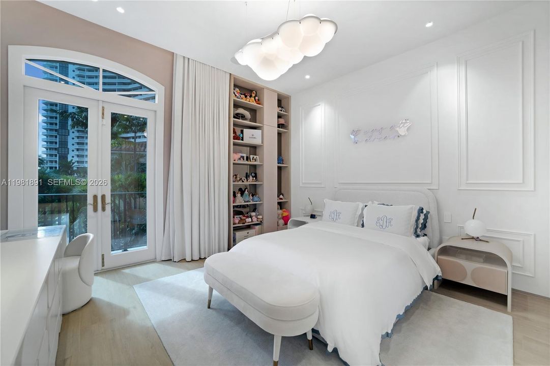 En Venta: $13,750,000 (6 camas, 5 baños, 6430 Pies cuadrados)